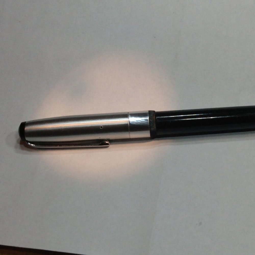 Vtg Wearever Pennant Fountain Pen USA 5.5" Capped